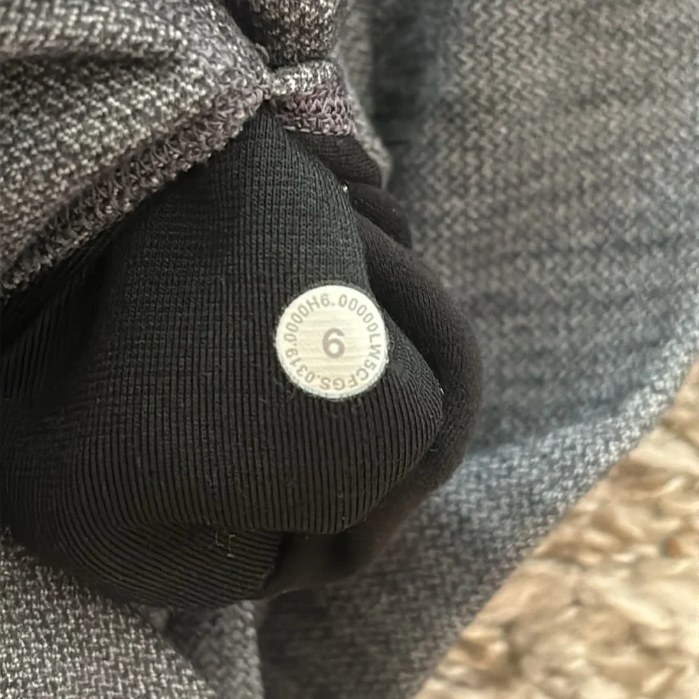 Lululemon Align Pant II 25" in Mini Heathered Herringbone Heathered Black White - Picture 6 of 7